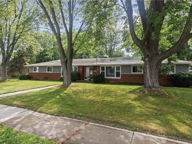 property at 1323 Cardinal Ln