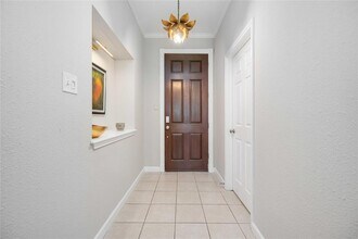4515 Briar Hollow Pl in Houston, TX - Building Photo - Building Photo