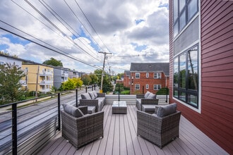 80 Broadway in Arlington, MA - Building Photo - Interior Photo