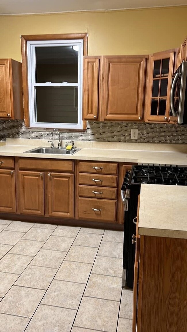 358 Avenue A in Bayonne, NJ - Building Photo - Building Photo