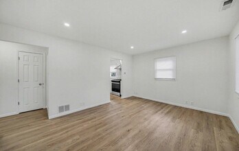 613 N Ashland Ave in Michigan City, IN - Building Photo - Building Photo