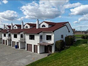 435 Nicklaus Ct in Richland, WA - Building Photo - Building Photo