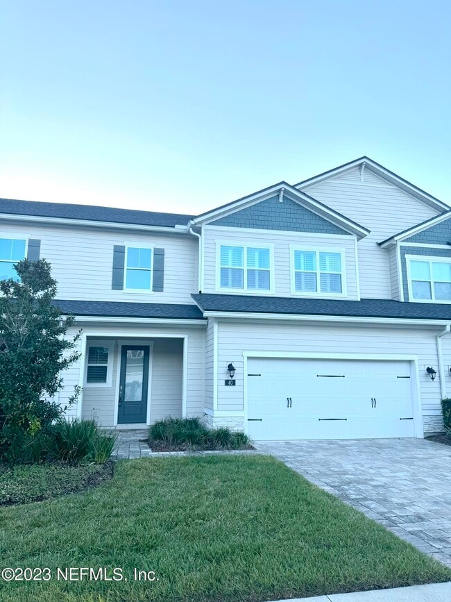 property at 40 Silk Oak Ct