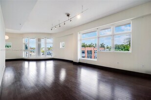 6701 Biscayne Blvd in Miami, FL - Building Photo