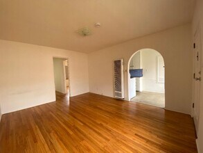 820 Pearl St, Unit C in Santa Monica, CA - Building Photo - Building Photo