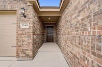 25465 Black Spruce Dr in Cleveland, TX - Foto de edificio - Building Photo