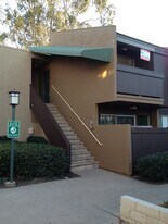3454 Castle Glen Dr in San Diego, CA - Building Photo