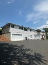 585 Burncoat St in Worcester, MA - Building Photo - Building Photo