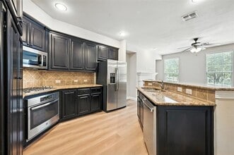 4236 Charles St in Carrollton, TX - Building Photo - Building Photo