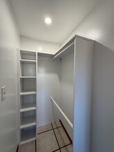 20029 Ingomar St, Unit 2 in Winnetka, CA - Building Photo - Building Photo