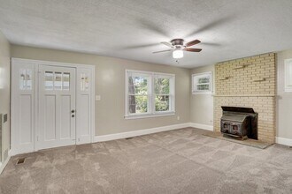 4617 Holly Ave in Fairfax, VA - Building Photo - Building Photo