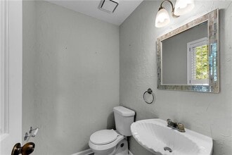 1427 Old Virginia Ct SE in Marietta, GA - Building Photo - Building Photo