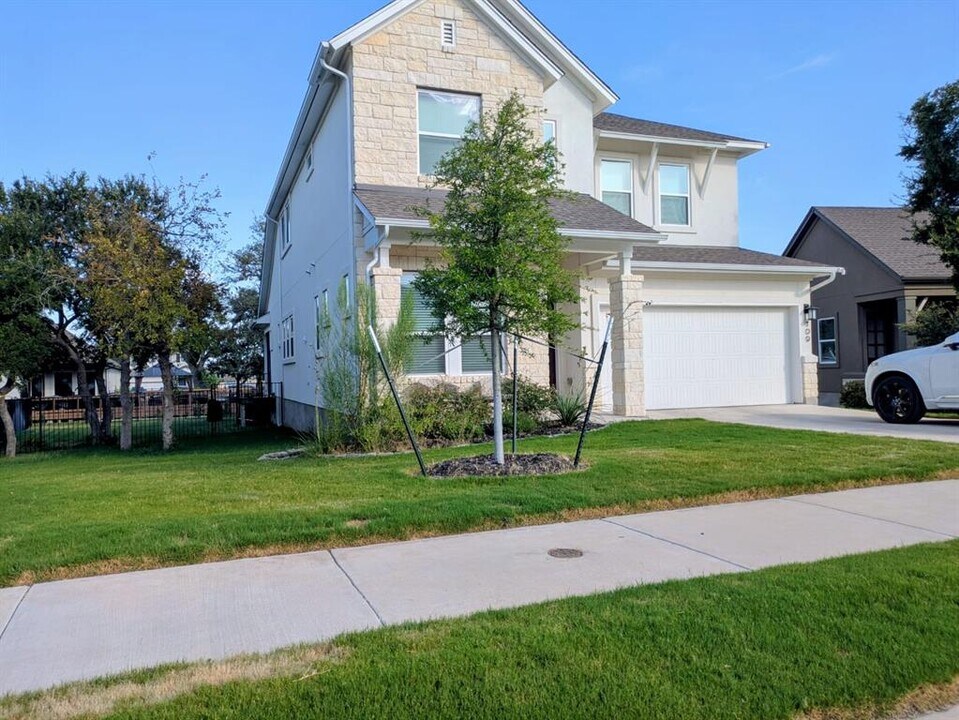 109 Monterey Oak Trl in Georgetown, TX - Building Photo