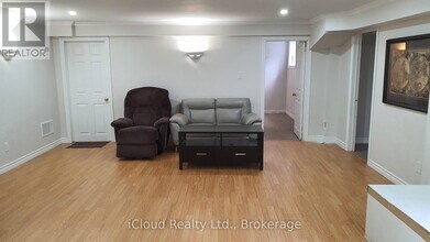 5 Inder Heights Dr in Brampton, ON - Building Photo - Building Photo