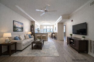 911 N Orange Ave in Orlando, FL - Building Photo