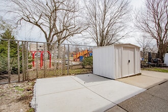 4852 Carol St in Skokie, IL - Building Photo - Building Photo