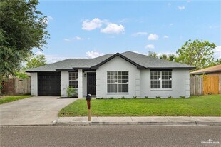 16 Thornwood Dr in Mission, TX - Building Photo