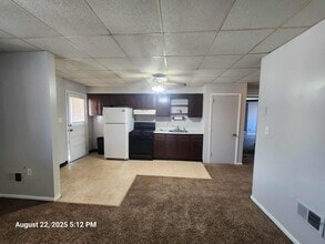 424 Waddell Ave in Clairton, PA - Building Photo - Building Photo