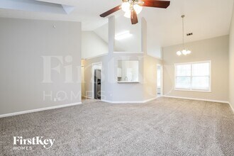 4333 Grey Park Dr NE in Buford, GA - Foto de edificio - Building Photo