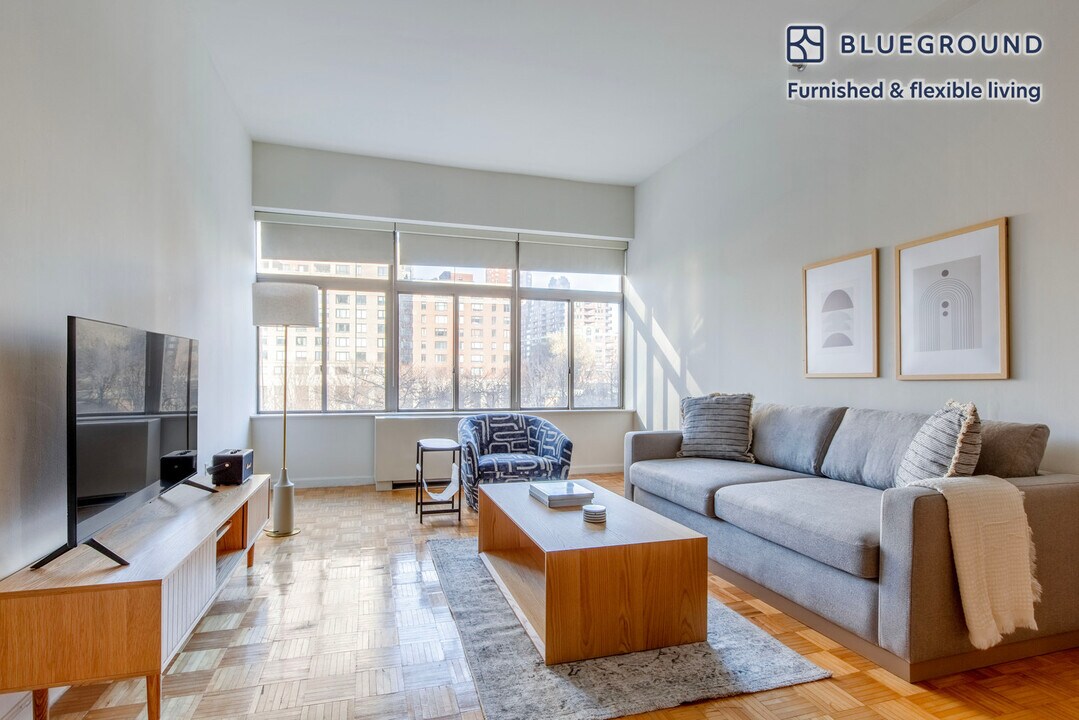 90 Washington St in New York, NY - Building Photo