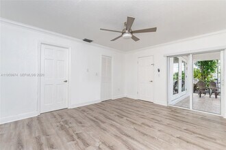1300 71st St in Miami Beach, FL - Building Photo - Building Photo