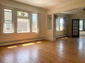 107 Eldridge St in Cranston, RI - Building Photo - Building Photo