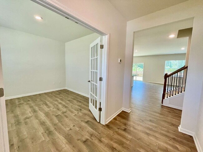 5623 Tantobie Rd in Fayetteville, NC - Building Photo - Building Photo