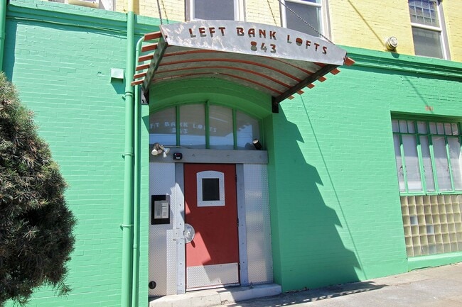 843 N Knott St in Portland, OR - Building Photo - Building Photo