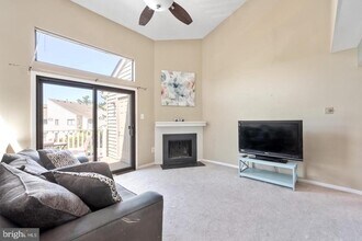 502 Gregorys Way in Voorhees Township, NJ - Building Photo - Building Photo