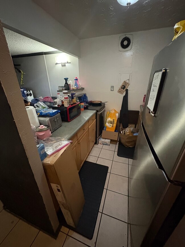 98-1038 Moanalua Rd, Unit 201 in Aiea, HI - Building Photo - Building Photo