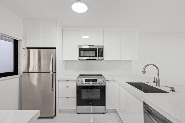 property at 510 W Park Dr