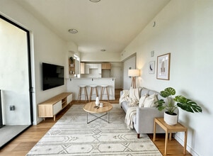 Dixie Breeze in Homestead, FL - Building Photo - Building Photo