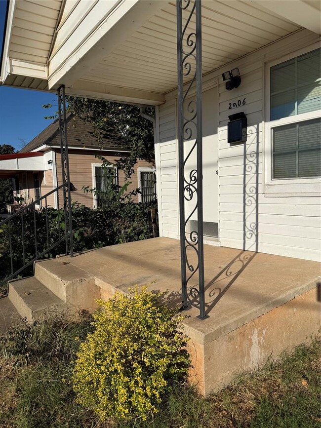 2906 S Santa Fe Ave in Oklahoma City, OK - Building Photo - Building Photo