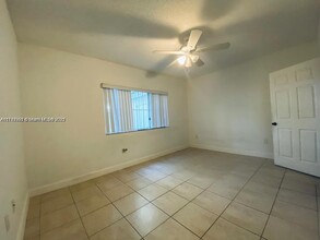 2409 Centergate Dr in Miramar, FL - Building Photo - Building Photo