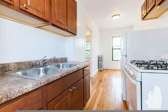 2647 N Spaulding Ave in Chicago, IL - Building Photo - Building Photo