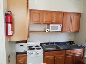 805 E Huron St in Ann Arbor, MI - Building Photo - Building Photo