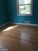 10707 Glenhaven Dr in Silver Spring, MD - Building Photo - Building Photo