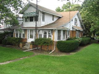 5722-5728 Lakeside Ave in Toledo, OH - Building Photo