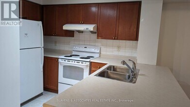 61 Town Centre Court in Toronto, ON - Building Photo - Building Photo