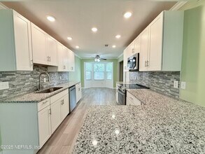 10373 Windfern Ct N in Jacksonville, FL - Building Photo - Building Photo