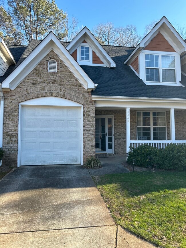 property at 4460 Coventry Row Ct