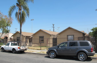 1201 E 64th St in Los Angeles, CA - Building Photo - Building Photo