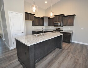 2001 Morning Side Pl, Unit 2001 in Maryville, IL - Foto de edificio - Building Photo