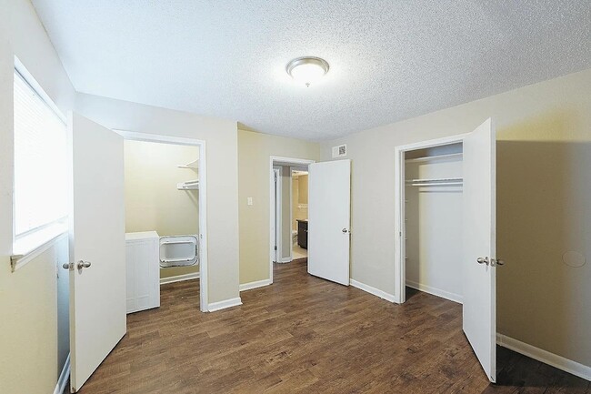 property at 2879 Beverly Hills St