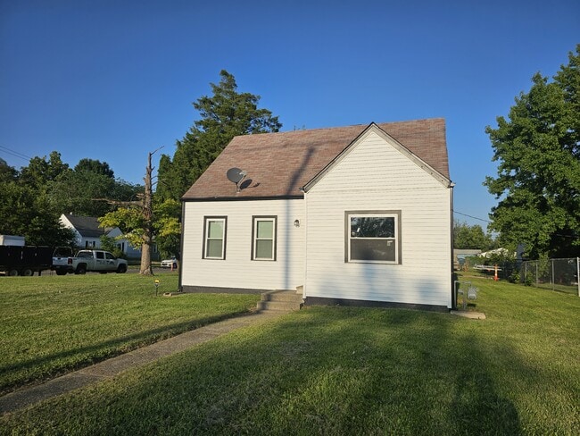 property at 1744 Woodland Ave