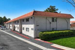 Casa Dorada in San Diego, CA - Building Photo