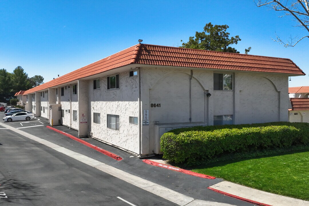 Casa Dorada in San Diego, CA - Building Photo