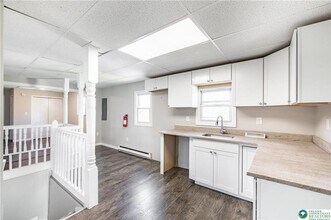 1240 Pembroke Rd in Bethlehem, PA - Foto de edificio - Building Photo