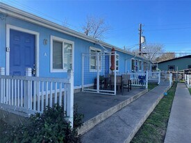 8208 Sam Rayburn Dr in Austin, TX - Building Photo