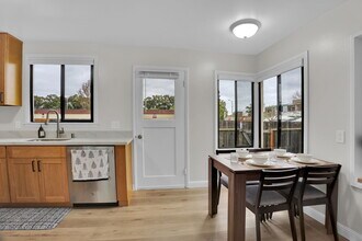 1115 State St, Unit 1115 in San Mateo, CA - Building Photo - Building Photo